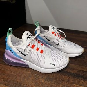 Nike Women’s Air Max 270 - Size 9